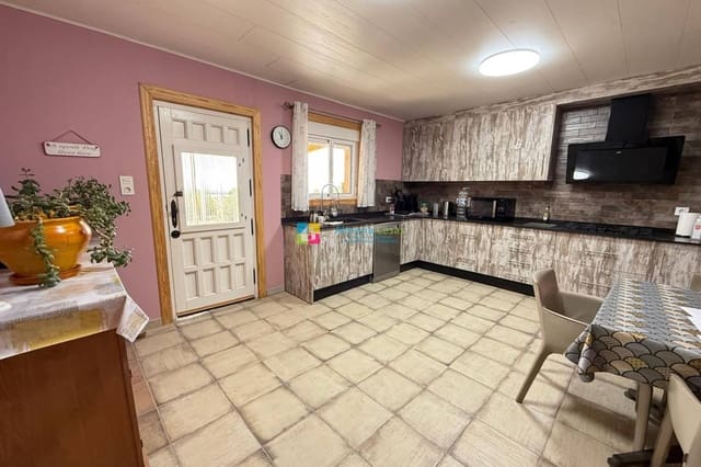 3 soveværelse Finca/Landehus til salg i Purchena med swimmingpool - € 249.000 (Ref: 9969015)
