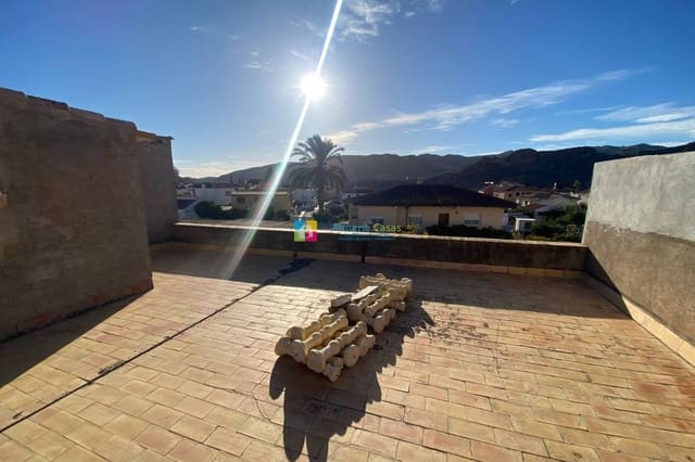 Casa de 3 habitaciones en Cantoria en venta con garaje - 75.000 € (Ref: 9985886)