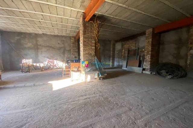 Casa de 3 habitaciones en Cantoria en venta con garaje - 75.000 € (Ref: 9985886)