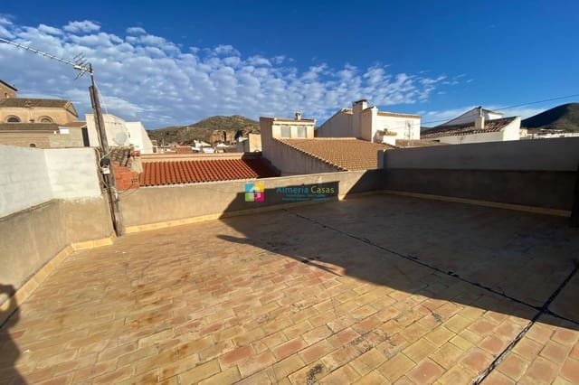 Casa de 3 habitaciones en Cantoria en venta con garaje - 75.000 € (Ref: 9985886)