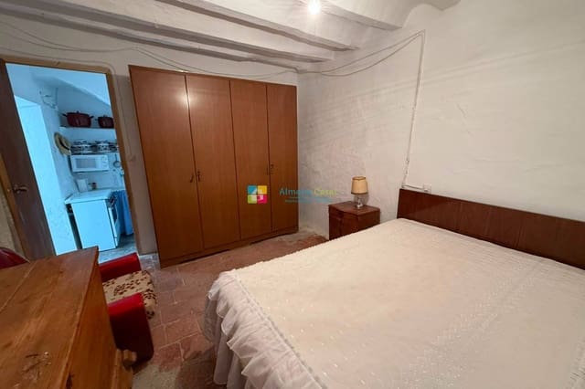 6 slaapkamer Finca/Landhuis te koop in Pocicas, Albox - € 65.000 (Ref: 9987149)
