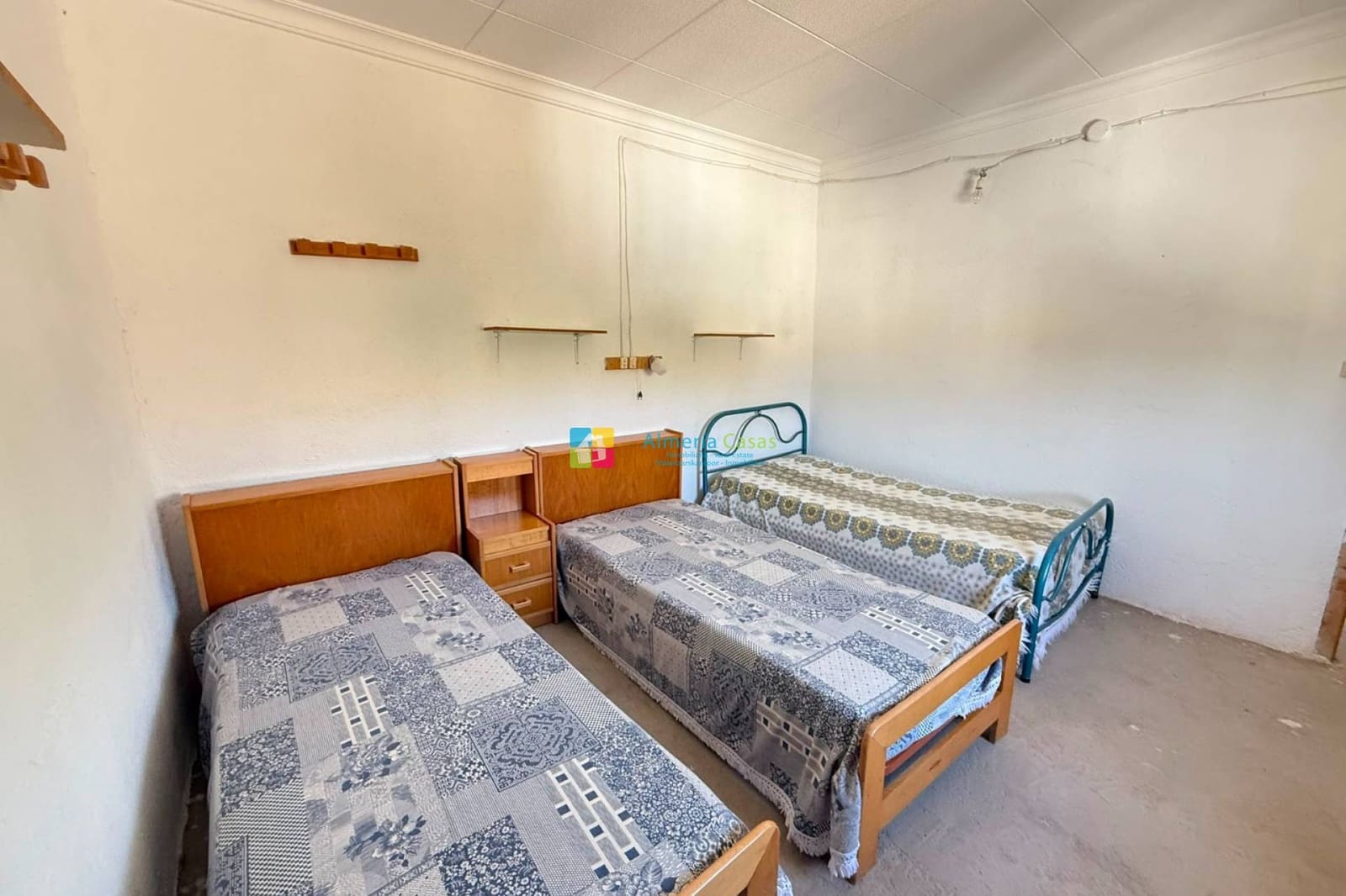 6 slaapkamer Finca/Landhuis te koop in Pocicas - € 65.000 (Ref: 9987149)