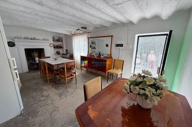 6 slaapkamer Finca/Landhuis te koop in Pocicas, Albox - € 65.000 (Ref: 9987149)