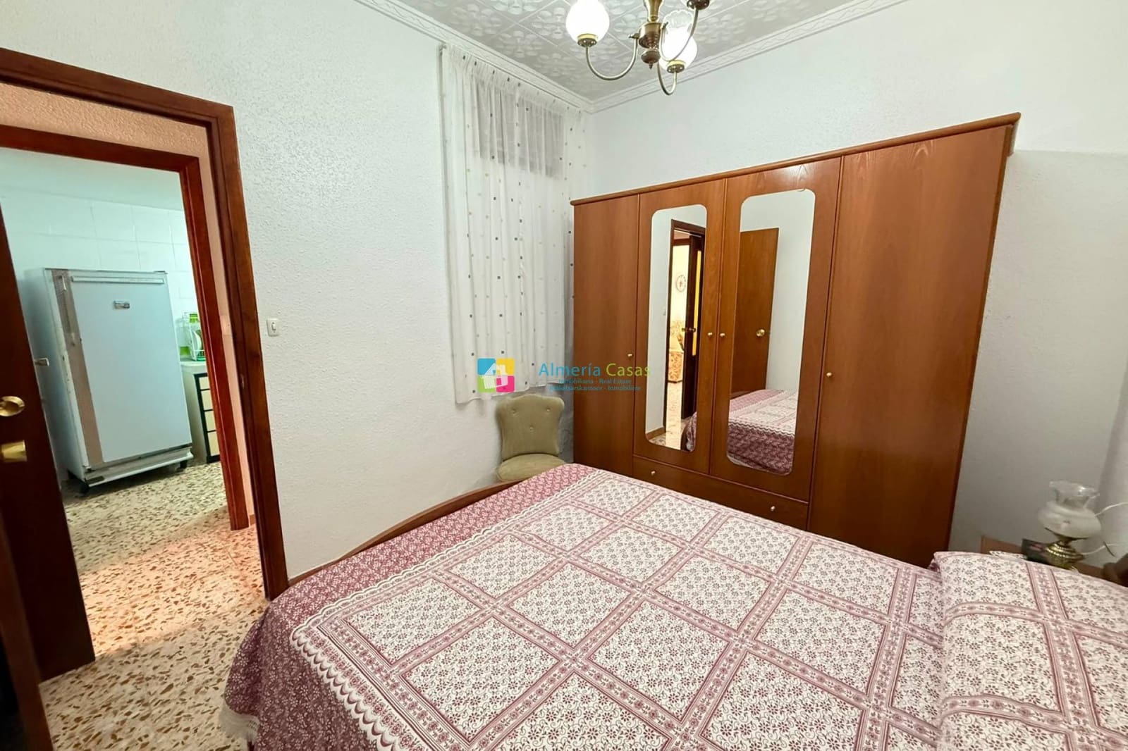 3 makuuhuone Maalaistalo myytävänä paikassa Pocicas mukana 
autotalli - 75 000 € (Ref: 9987320)