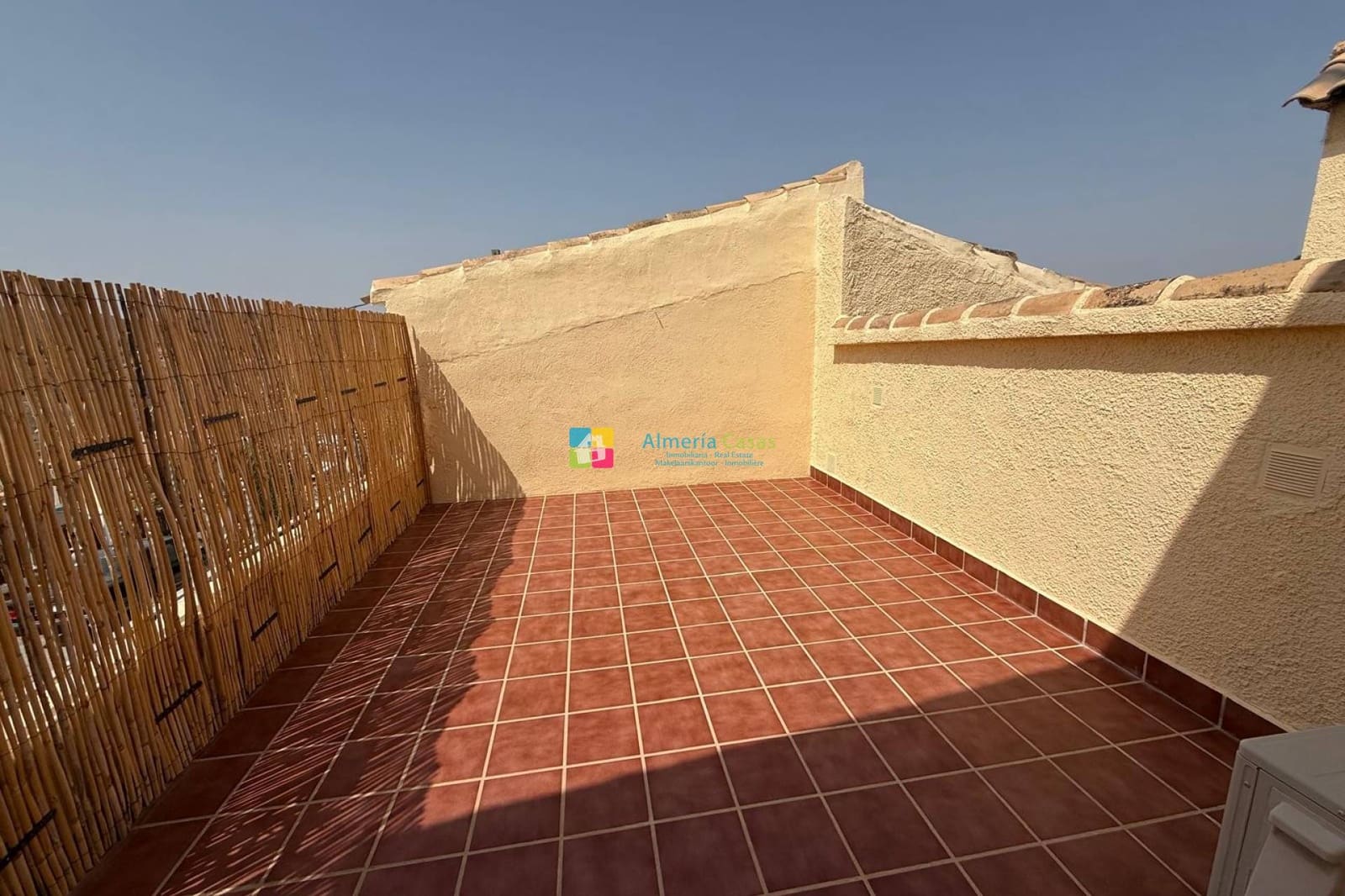 4 slaapkamer Finca/Landhuis te koop in Arboleas - € 169.950 (Ref: 9996191)