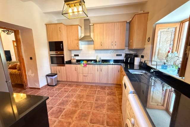4 soveværelse Finca/Landehus til salg i Albox - € 189.995 (Ref: 9996192)