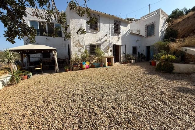 4 soveværelse Finca/Landehus til salg i Albox - € 189.995 (Ref: 9996192)