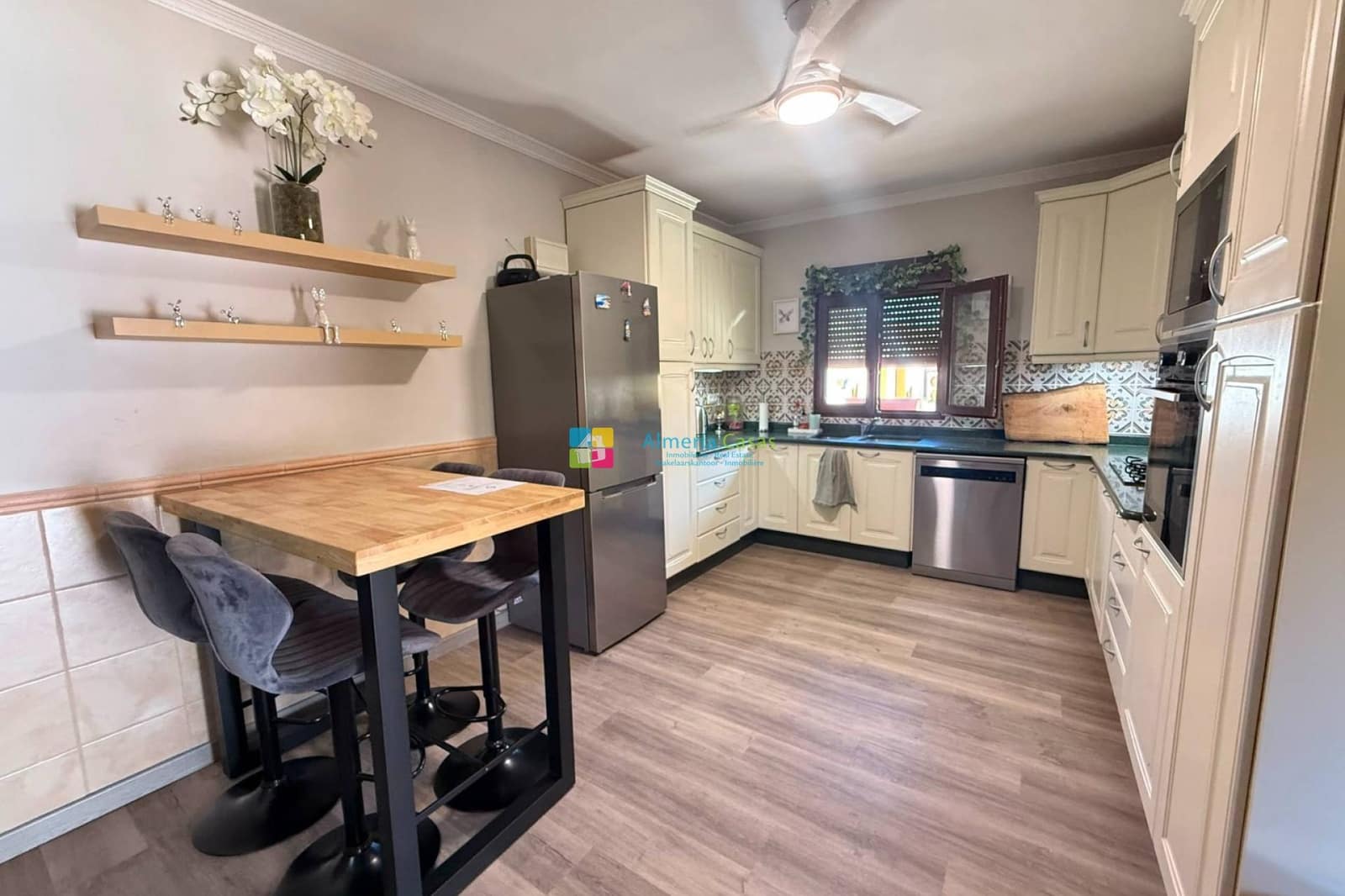 7 slaapkamer Finca/Landhuis te koop in Cantoria met zwembad - € 415.000 (Ref: 9997711)