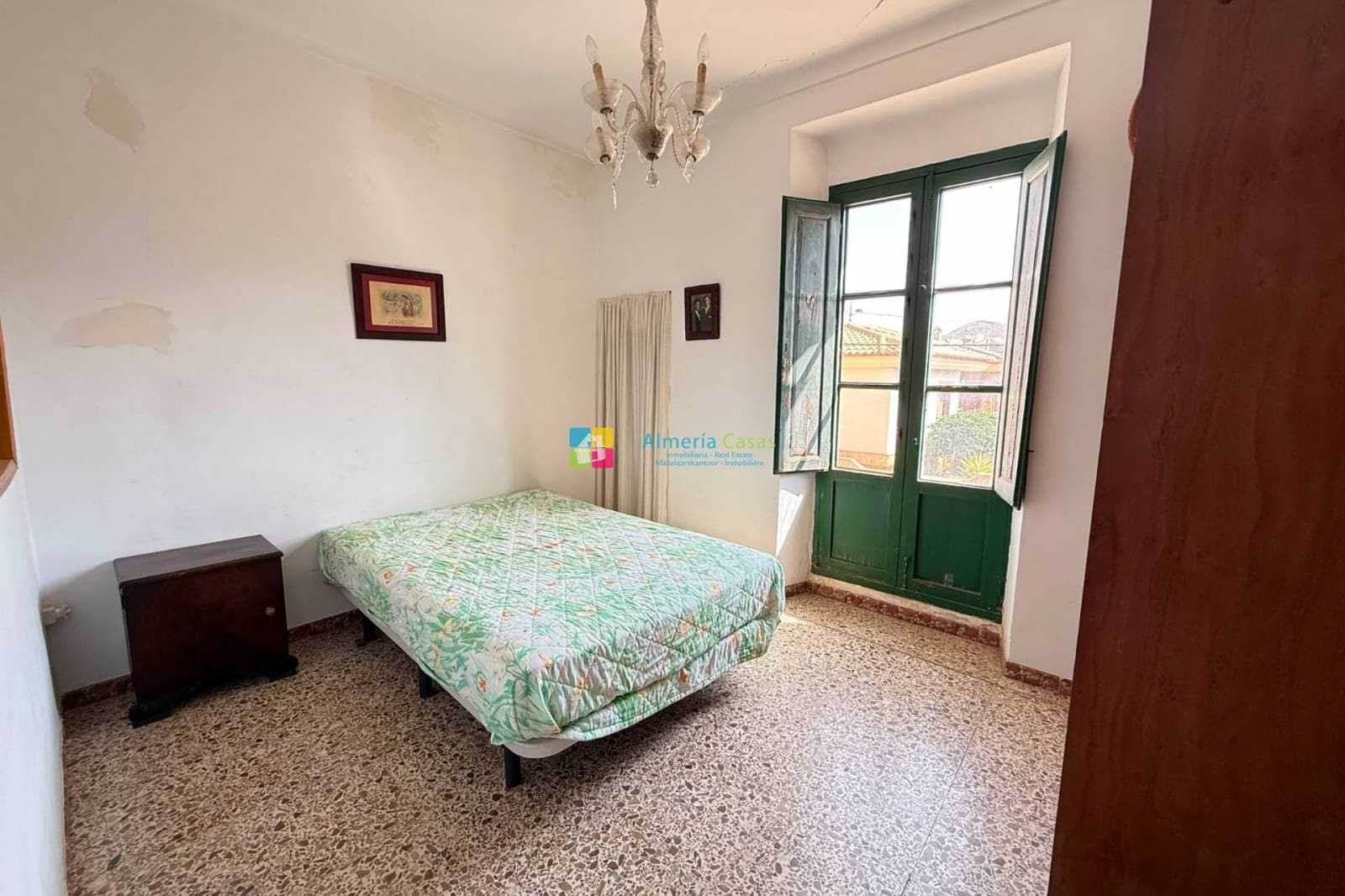 Casa de 5 habitaciones en Cantoria en venta - 165.000 € (Ref: 9999149)
