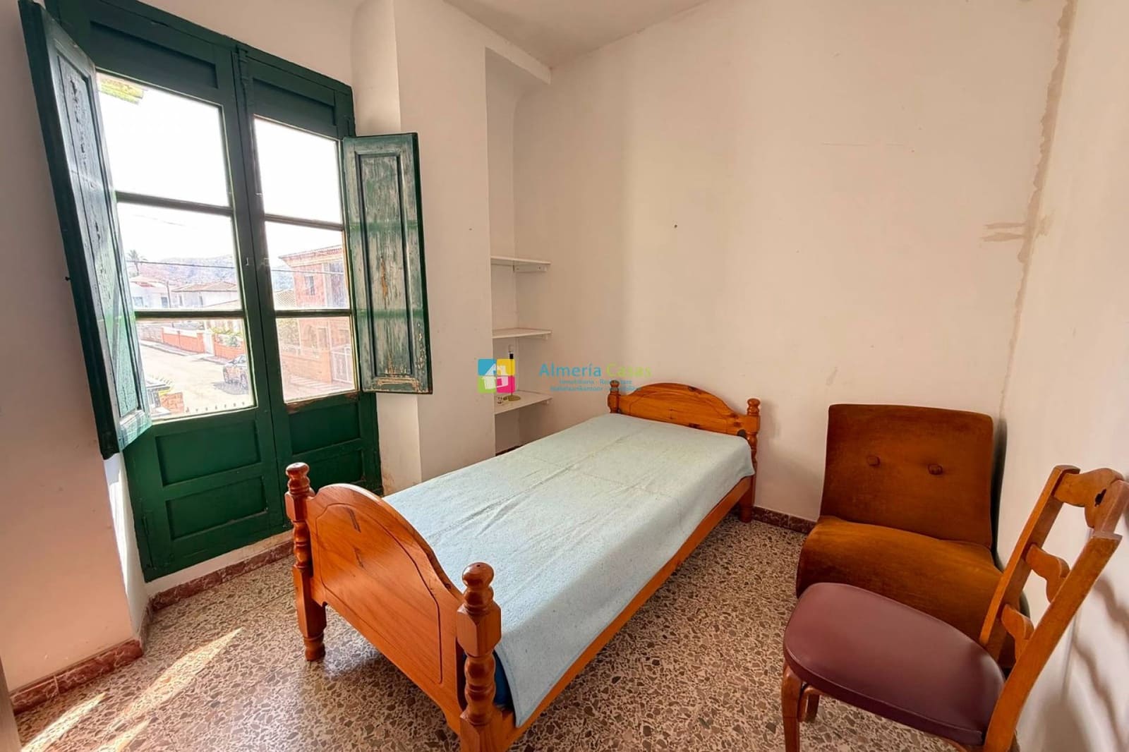 Casa de 5 habitaciones en Cantoria en venta - 165.000 € (Ref: 9999149)