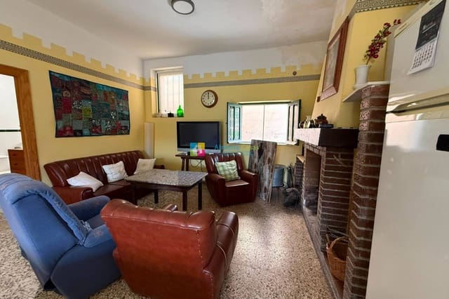 Casa de 5 habitaciones en Cantoria en venta - 165.000 € (Ref: 9999149)