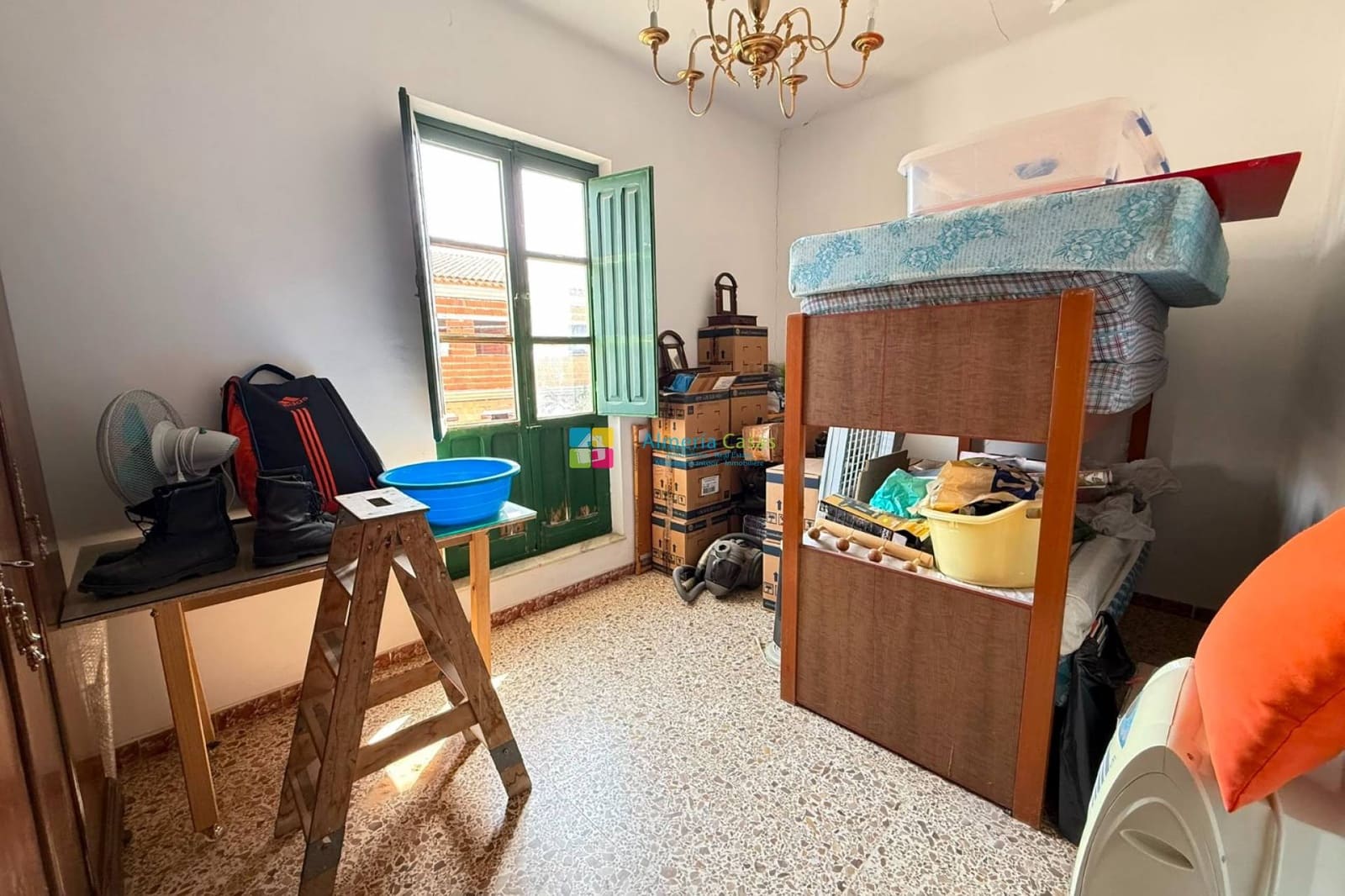 Casa de 5 habitaciones en Cantoria en venta - 165.000 € (Ref: 9999149)