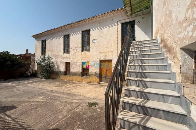 Casa de 5 habitaciones en Cantoria en venta - 165.000 € (Ref: 9999149)