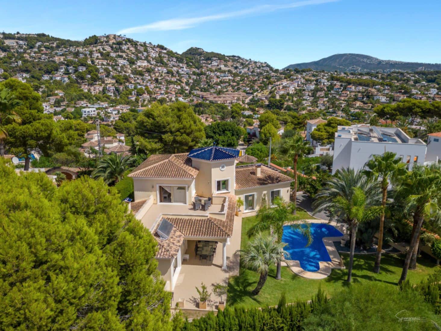 4 bedroom Villa for sale in Benissa - € 1,350,000 (Ref: 8700603)