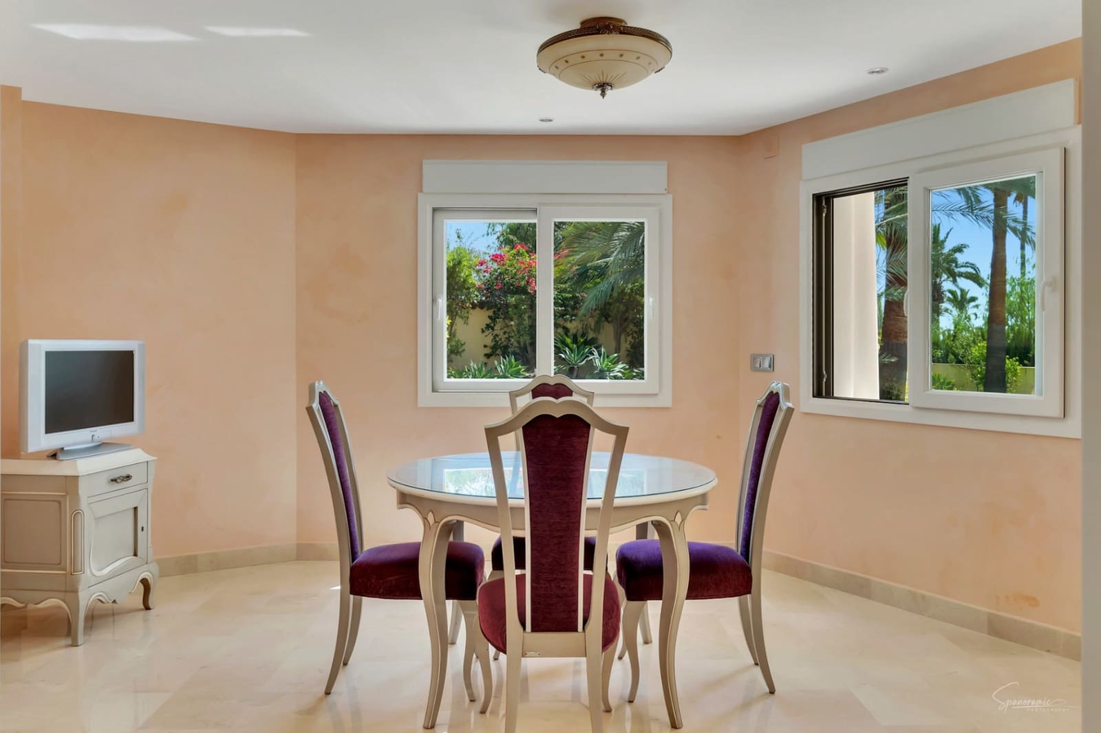 4 bedroom Villa for sale in Benissa - € 1,350,000 (Ref: 8700603)