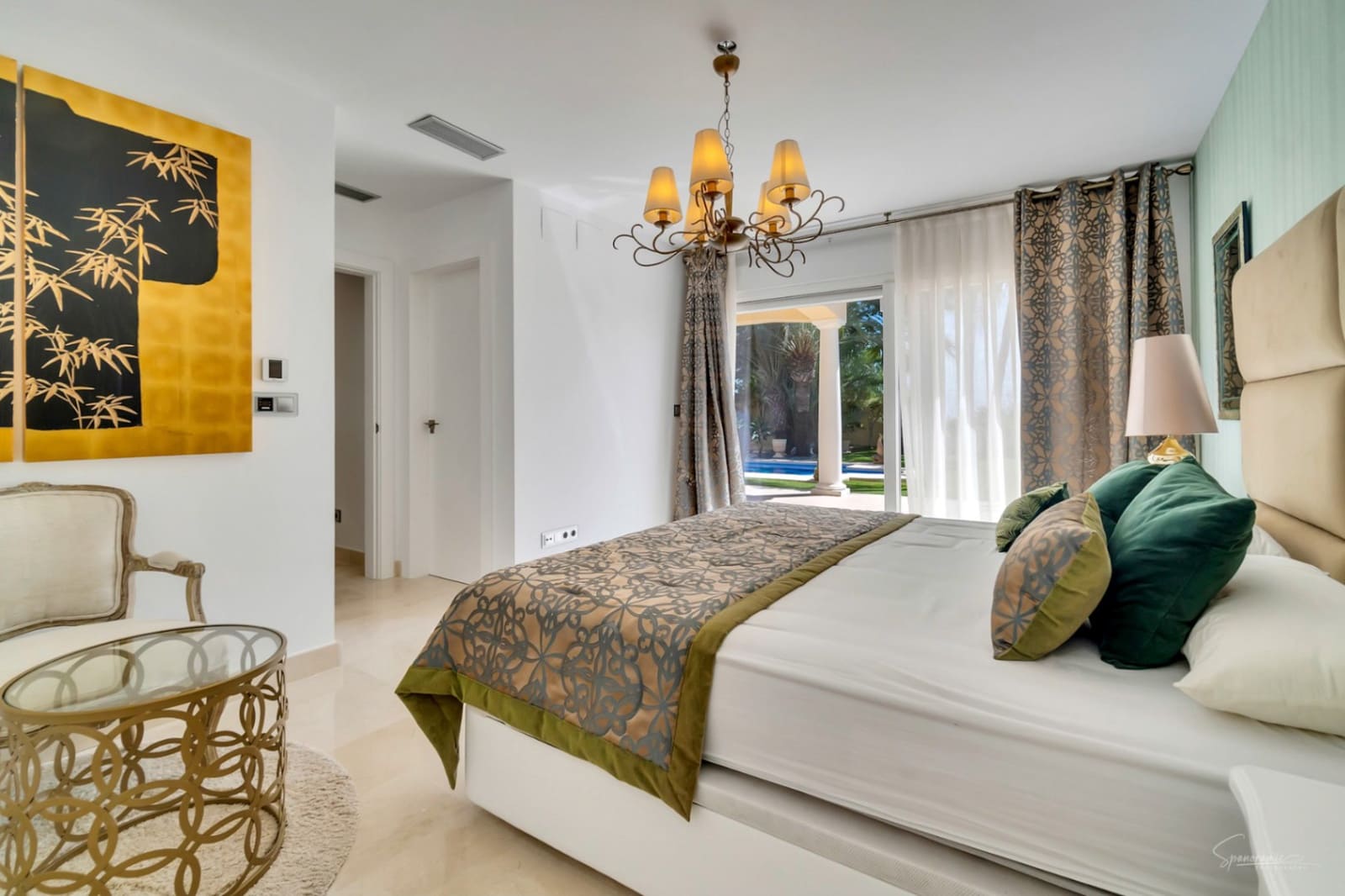 4 bedroom Villa for sale in Benissa - € 1,350,000 (Ref: 8700603)