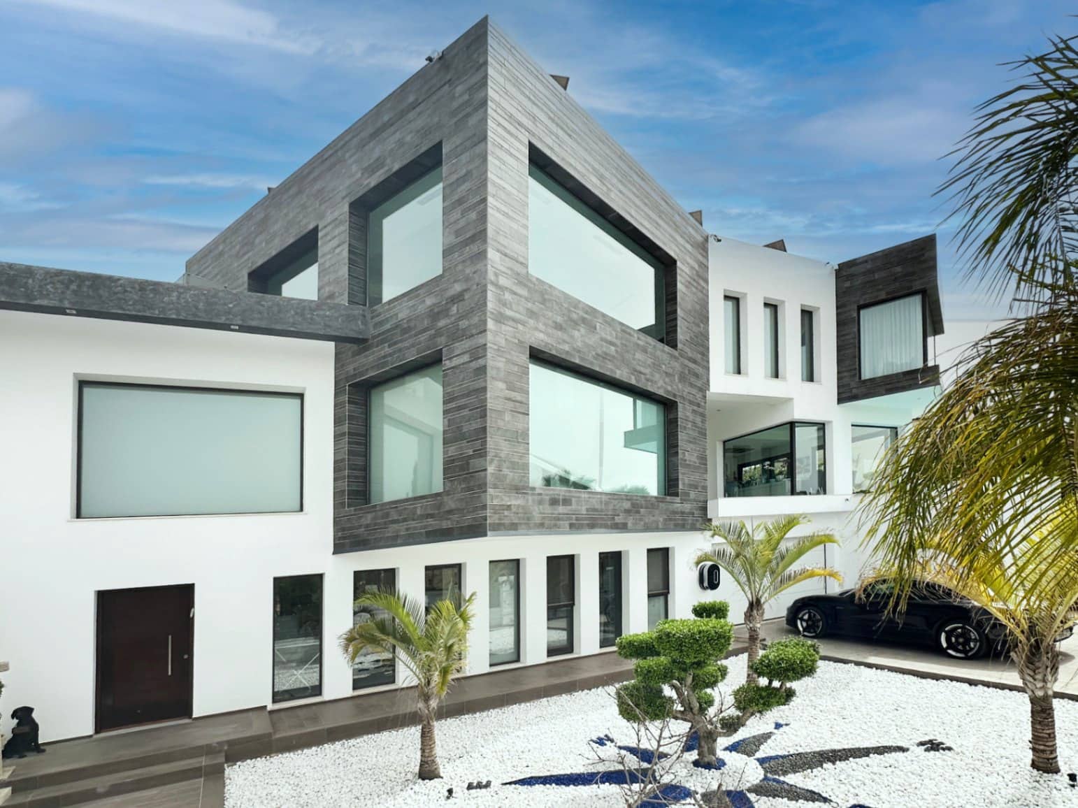 5 bedroom Villa for sale in Javea / Xabia with pool garage - € 2,350,000 (Ref: 9113624)