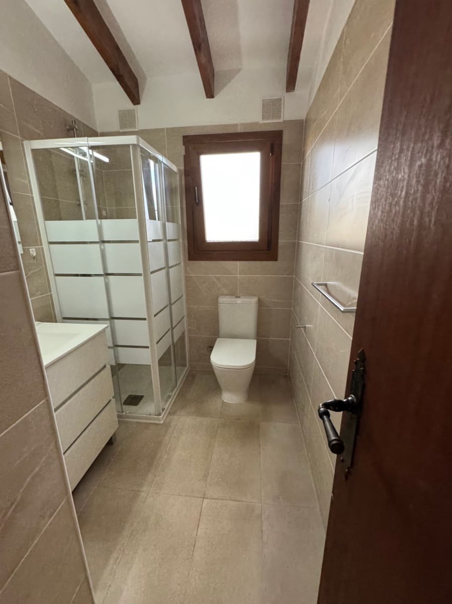 Chalet de 3 habitaciones en Benissa en alquiler - 1.950 € (Ref: 9511440)