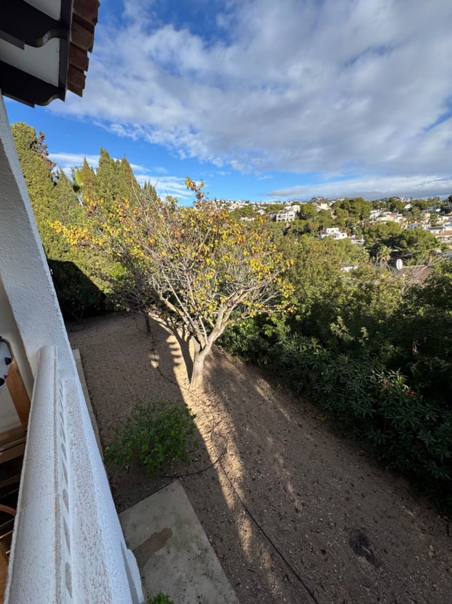 Chalet de 3 habitaciones en Benissa en alquiler - 1.950 € (Ref: 9511440)