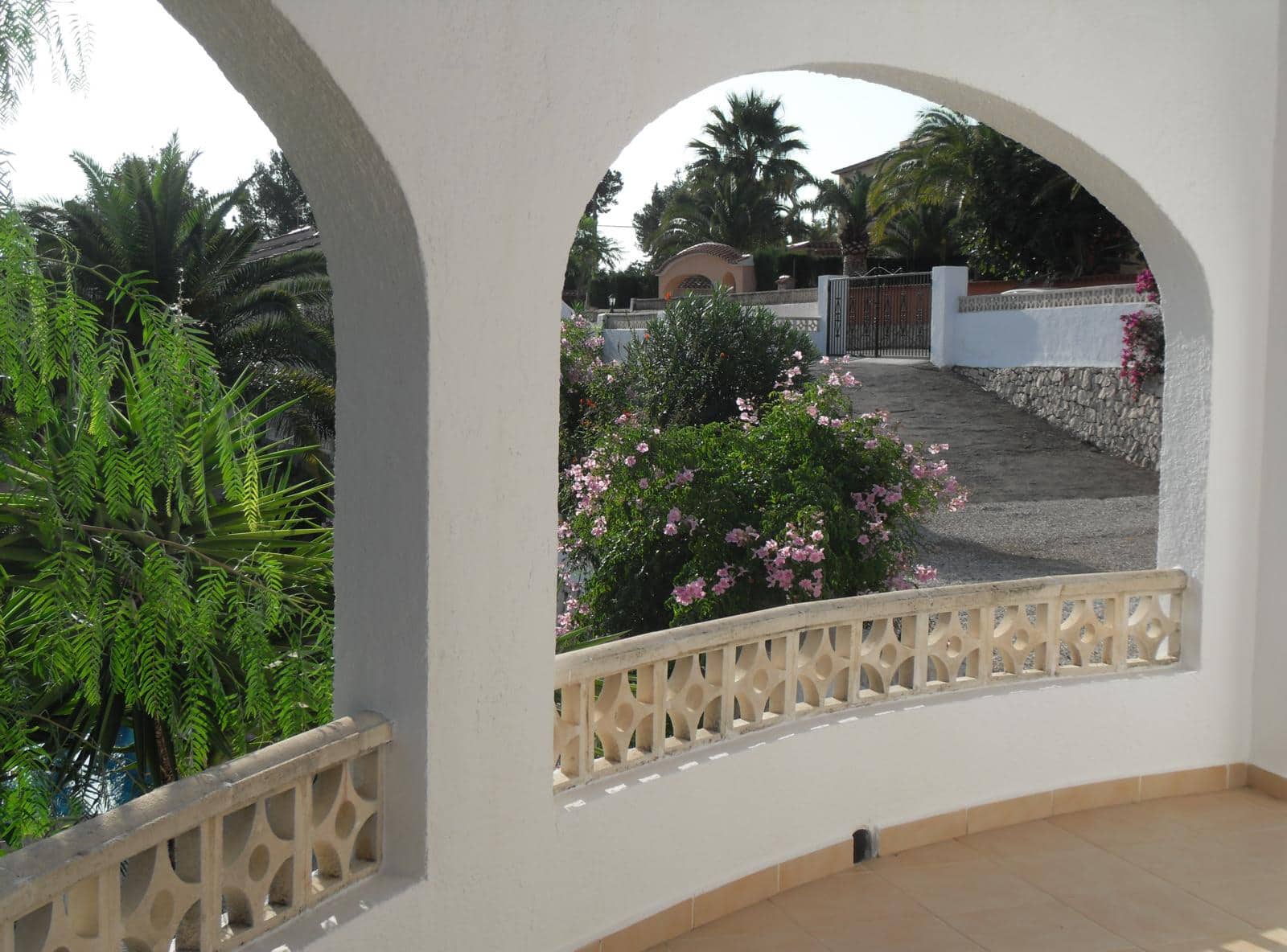 Chalet de 3 habitaciones en Benissa en alquiler - 1.950 € (Ref: 9511440)