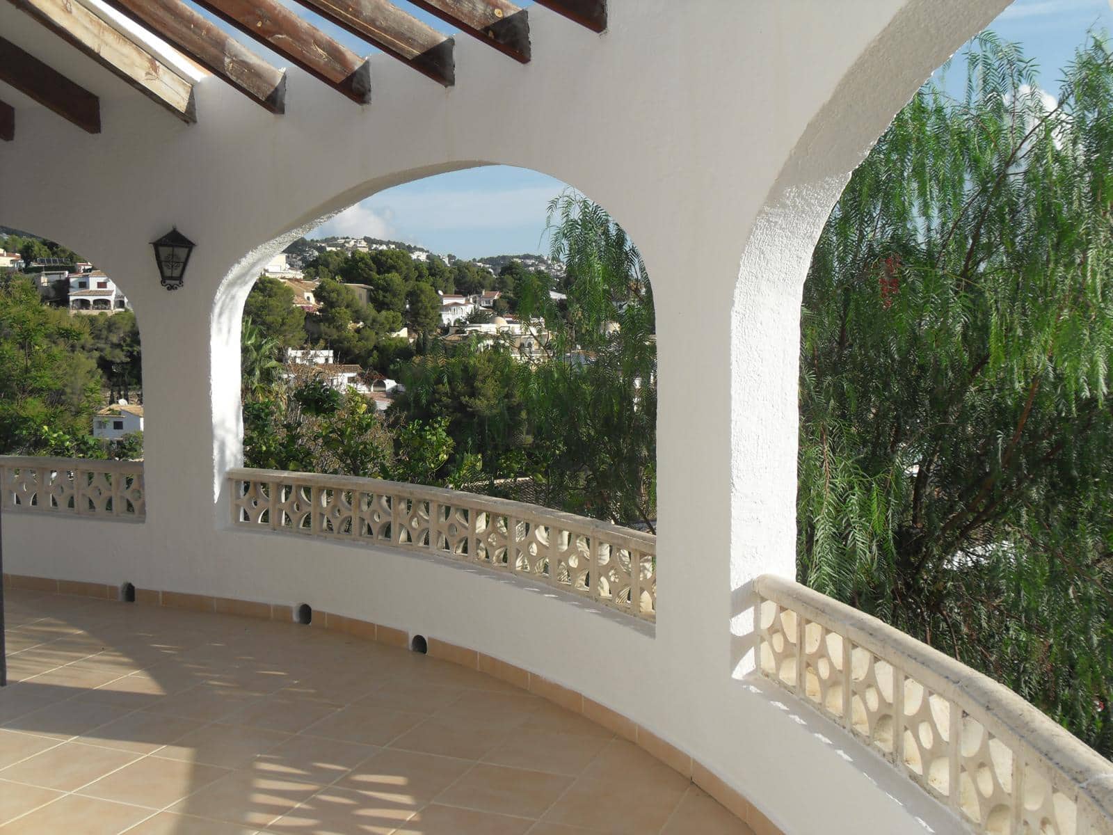 Chalet de 3 habitaciones en Benissa en alquiler - 1.950 € (Ref: 9511440)