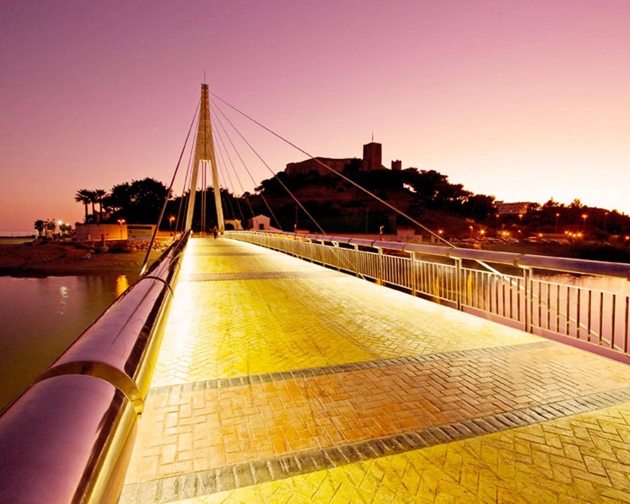 3 bedroom Penthouse for sale in Fuengirola with pool garage - € 549,950 (Ref: 9756429)