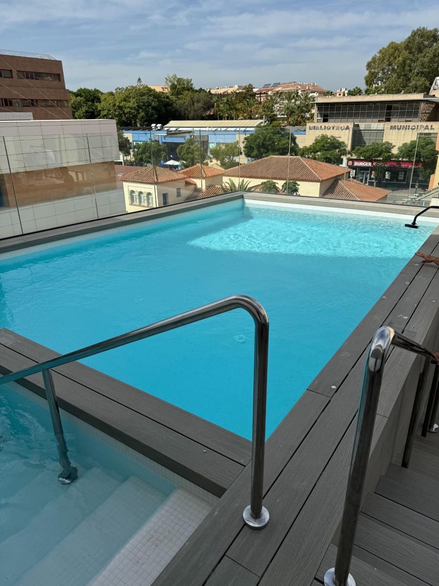 3 soverom Penthouse til salgs i Fuengirola med svømmebasseng garasje - € 1 550 000 (Ref: 9756443)