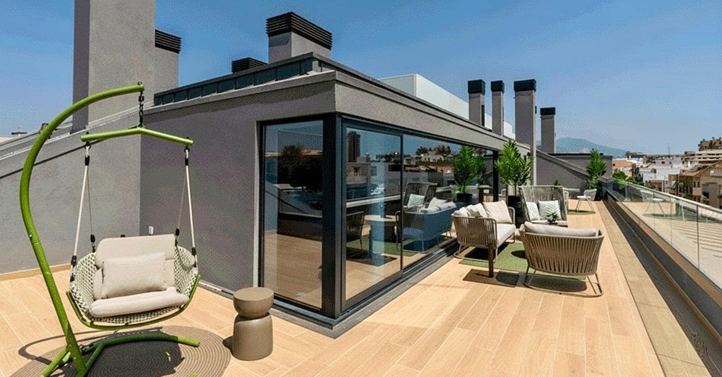 3 soverom Penthouse til salgs i Fuengirola med svømmebasseng garasje - € 1 550 000 (Ref: 9756443)