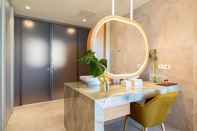 2 makuuhuone Kattohuoneisto myytävänä paikassa Carvajal, Fuengirola mukana uima-altaan 
autotalli - 2 750 000 € (Ref: 9756474)