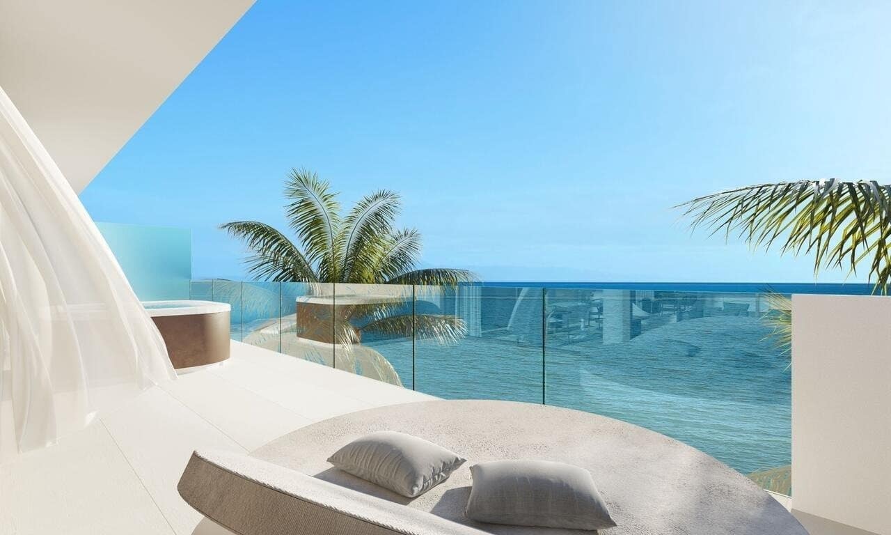 Ático de 3 habitaciones en Fuengirola en venta con piscina garaje - 1.825.000 € (Ref: 9756548)