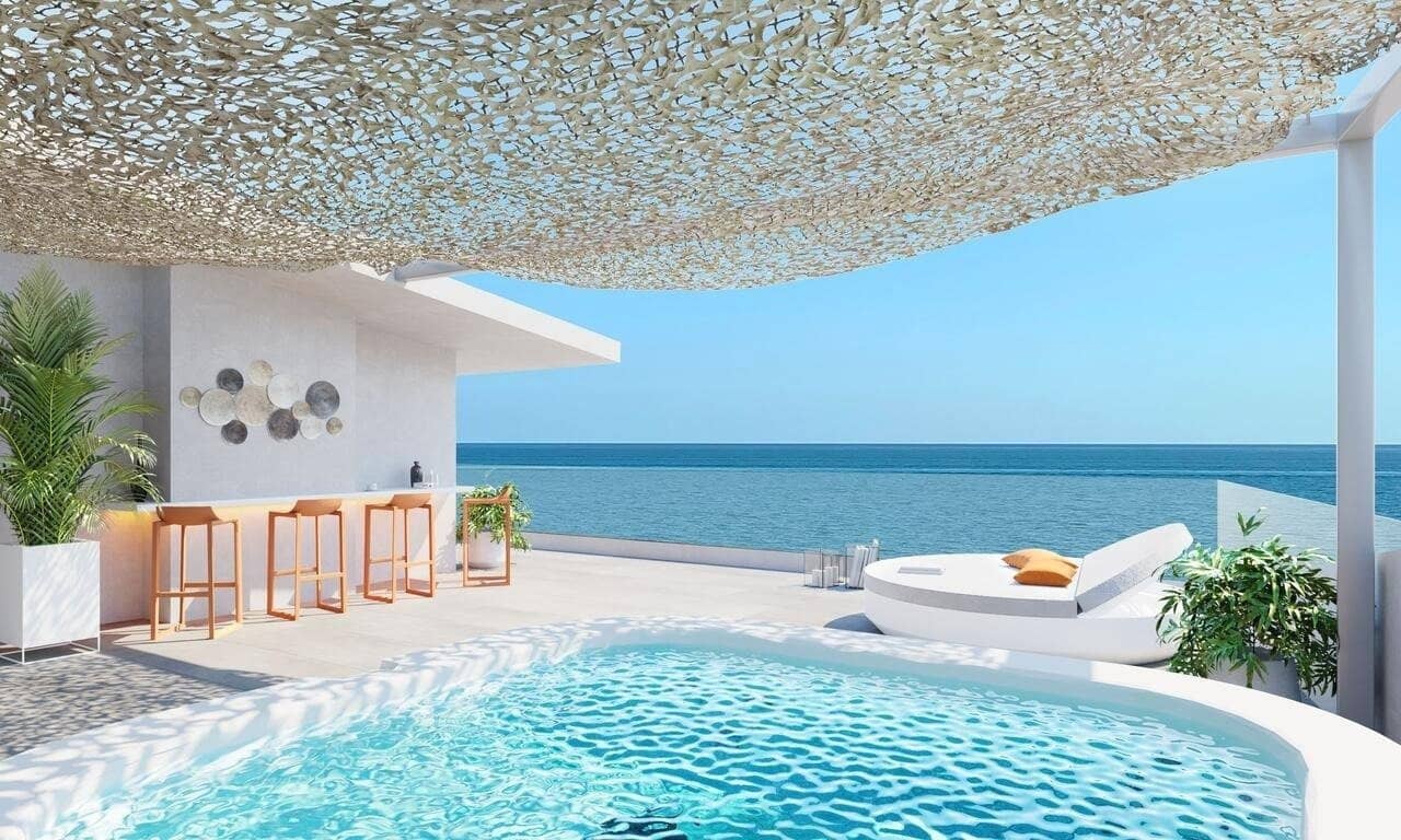 Ático de 3 habitaciones en Fuengirola en venta con piscina garaje - 1.825.000 € (Ref: 9756548)