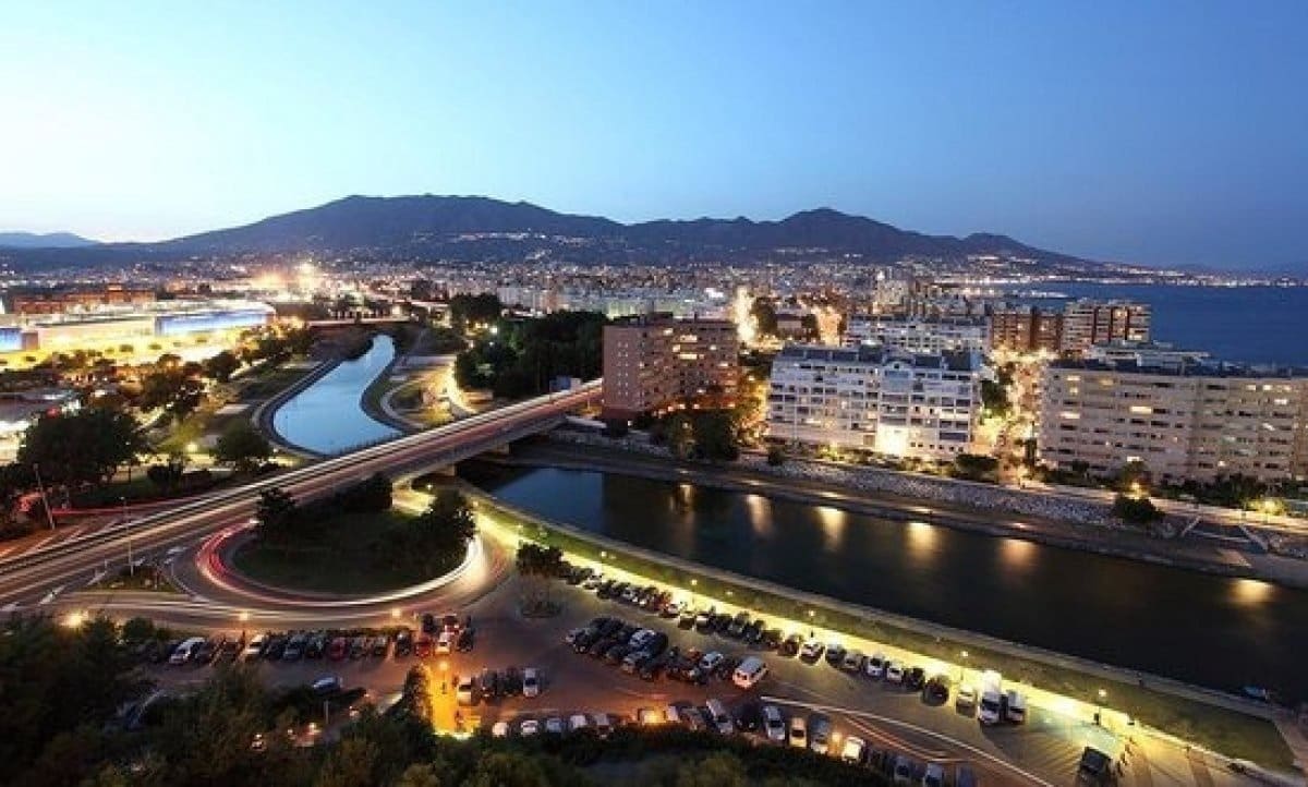 4 soverom Penthouse til salgs i Fuengirola med svømmebasseng garasje - € 1 100 000 (Ref: 9756560)