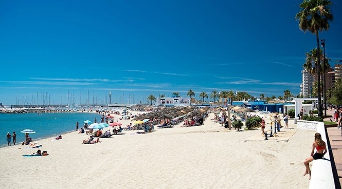 4 soverom Penthouse til salgs i Fuengirola med svømmebasseng garasje - € 1 100 000 (Ref: 9756560)