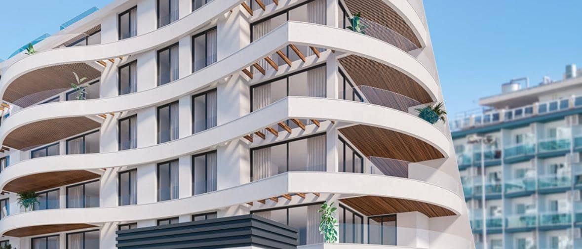 Apartamento de 3 habitaciones en Torrequebrada en venta con piscina garaje - 704.000 € (Ref: 9756605)