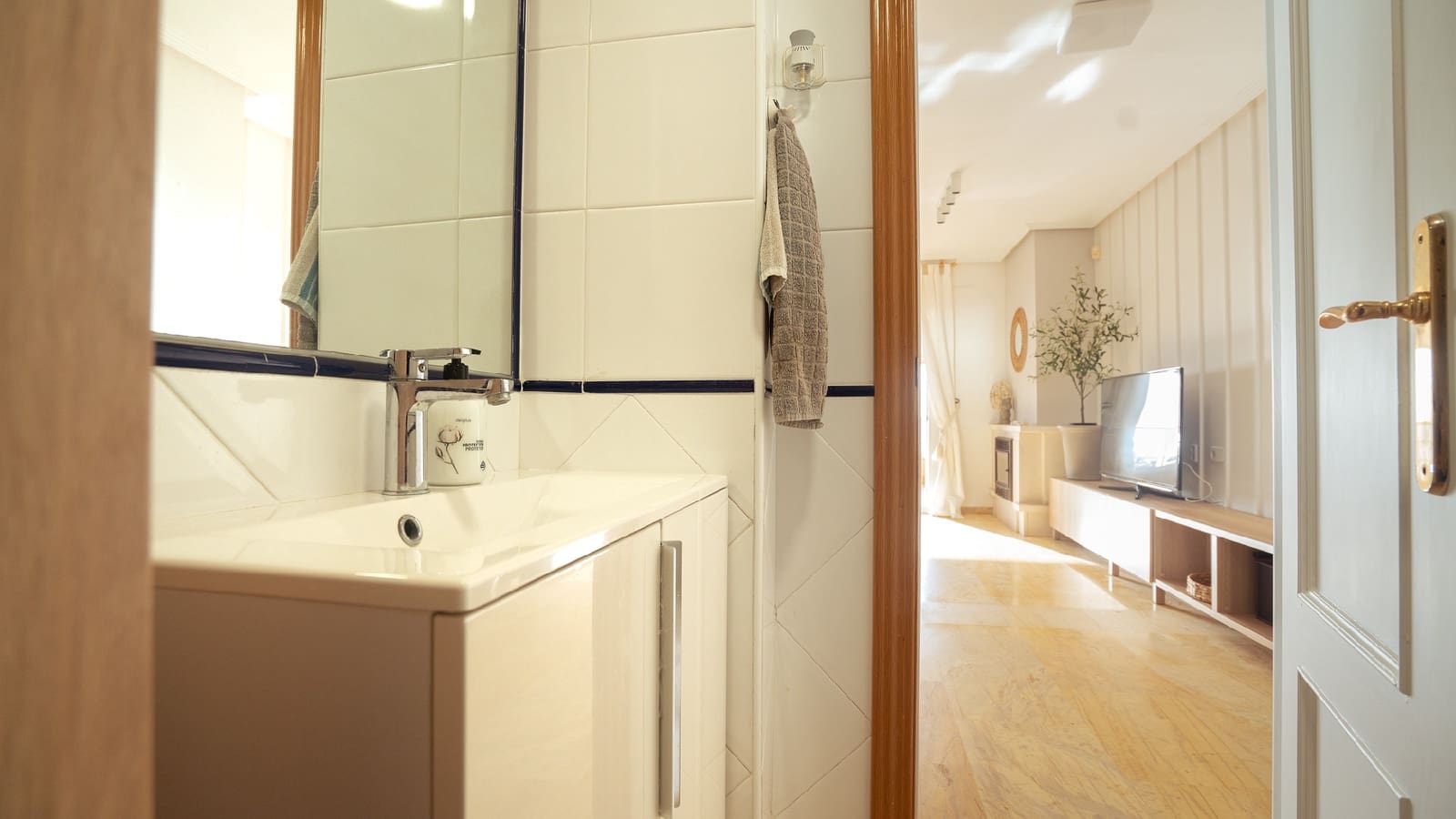 3 soveværelse Lejlighed til leje i Orihuela Costa med swimmingpool garage - € 1.950 (Ref: 8546041)