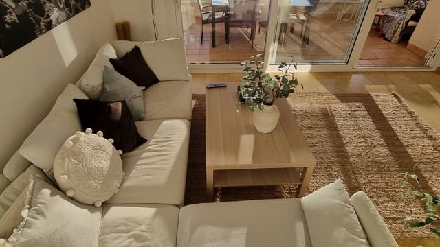 3 camera da letto Appartamento da affittare in Aguamarina, Orihuela con piscina garage - 1.950 € (Rif: 8546041)