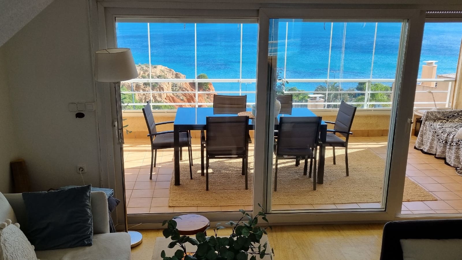 3 soveværelse Lejlighed til leje i Orihuela Costa med swimmingpool garage - € 1.950 (Ref: 8546041)