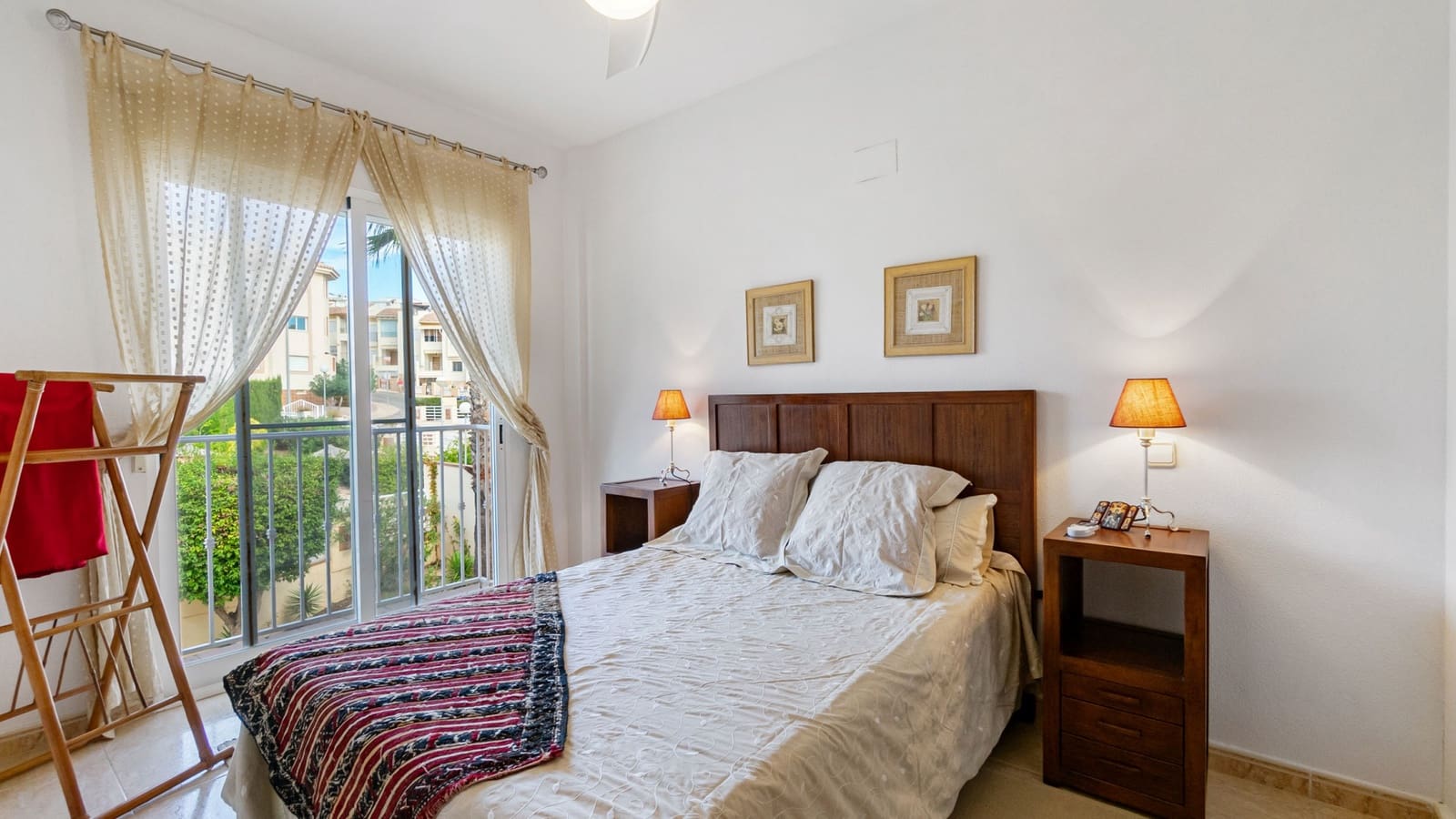 3 soveværelse Lejlighed til salg i Orihuela Costa med swimmingpool garage - € 369.000 (Ref: 8566832)