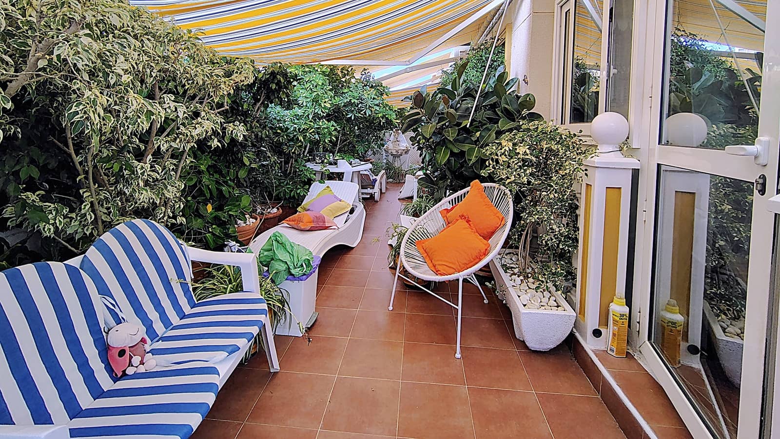 3 soveværelse Rækkehus til salg i La Zenia med swimmingpool garage - € 220.000 (Ref: 8637572)