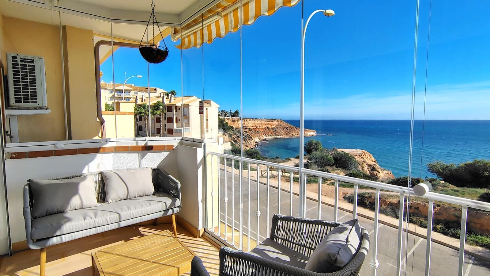 2 quarto Apartamento para arrendamento para férias em Dehesa de Campoamor com piscina - 900 € (Ref: 9415192)