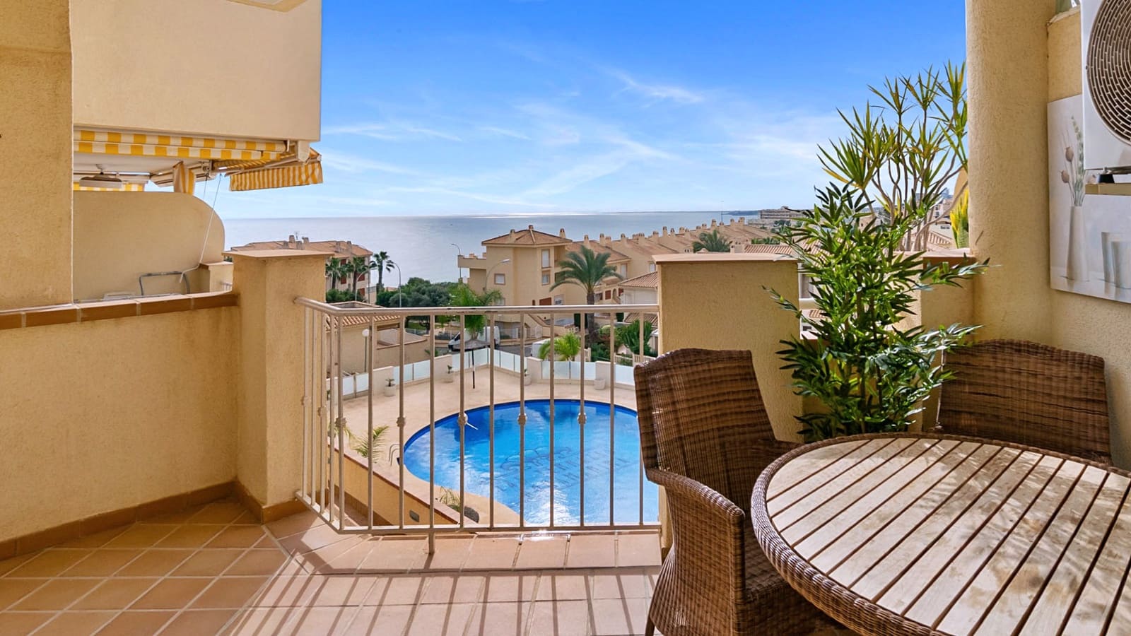 3 sypialnia Apartament na sprzedaż w Dehesa de Campoamor z basenem - 329 900 € (Ref: 9451489)