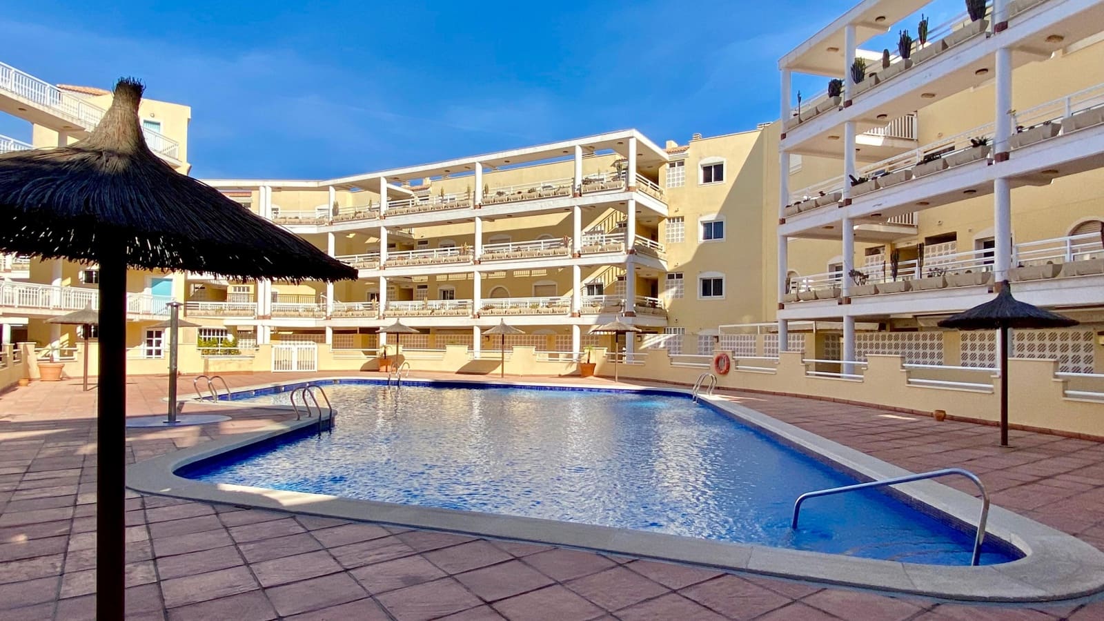 1 soveværelse Lejlighed til salg i Dehesa de Campoamor med swimmingpool garage - € 210.000 (Ref: 9656954)