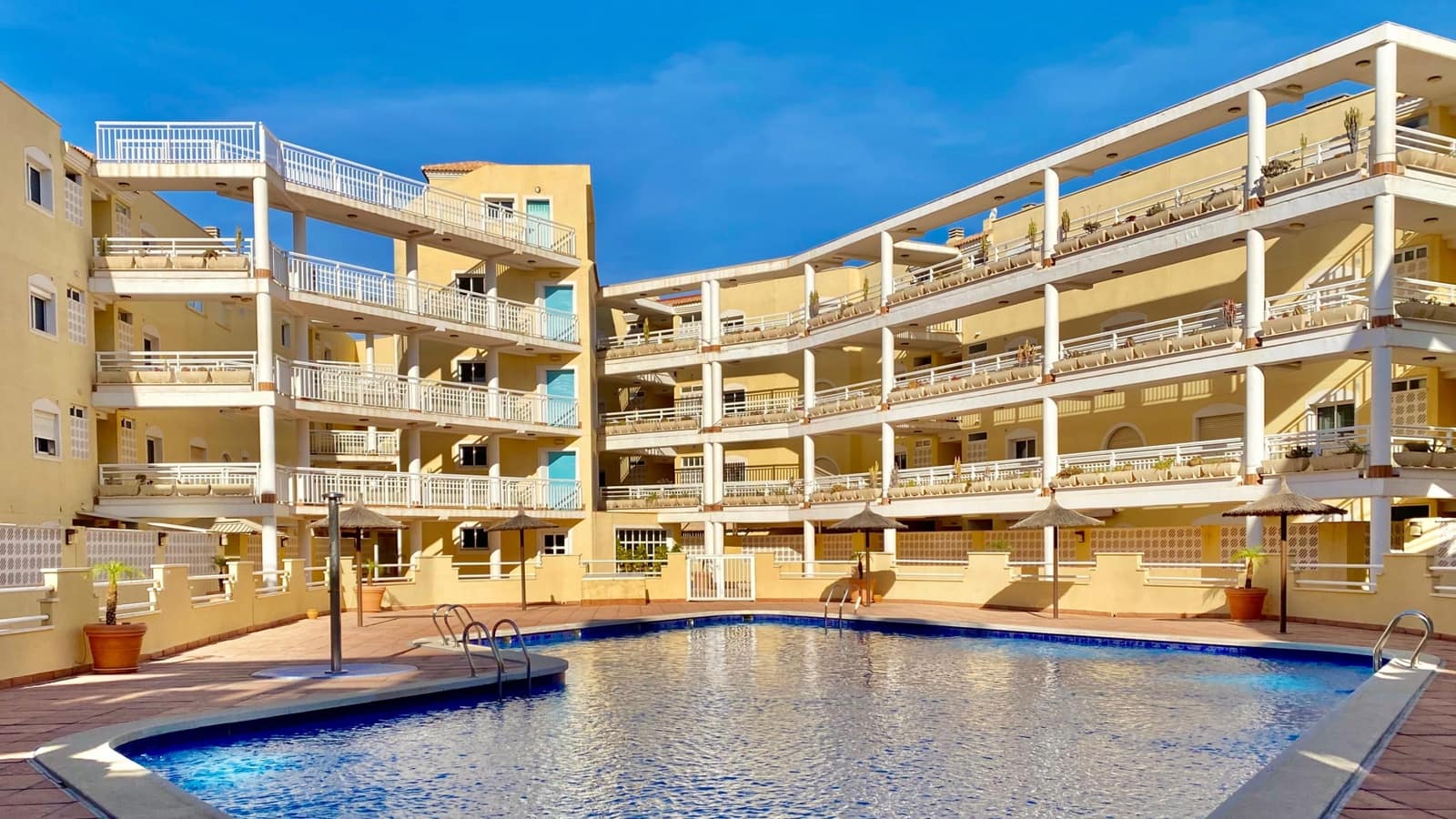 1 soveværelse Lejlighed til salg i Dehesa de Campoamor med swimmingpool garage - € 210.000 (Ref: 9656954)