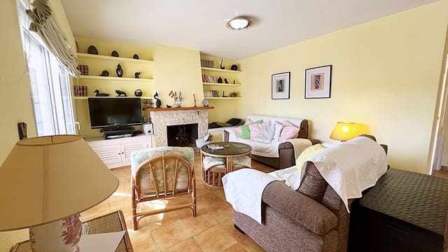 5 Zimmer Villa zu verkaufen in Dehesa de Campoamor, Orihuela mit Pool Garage - 780.000 € (Ref: 9657082)