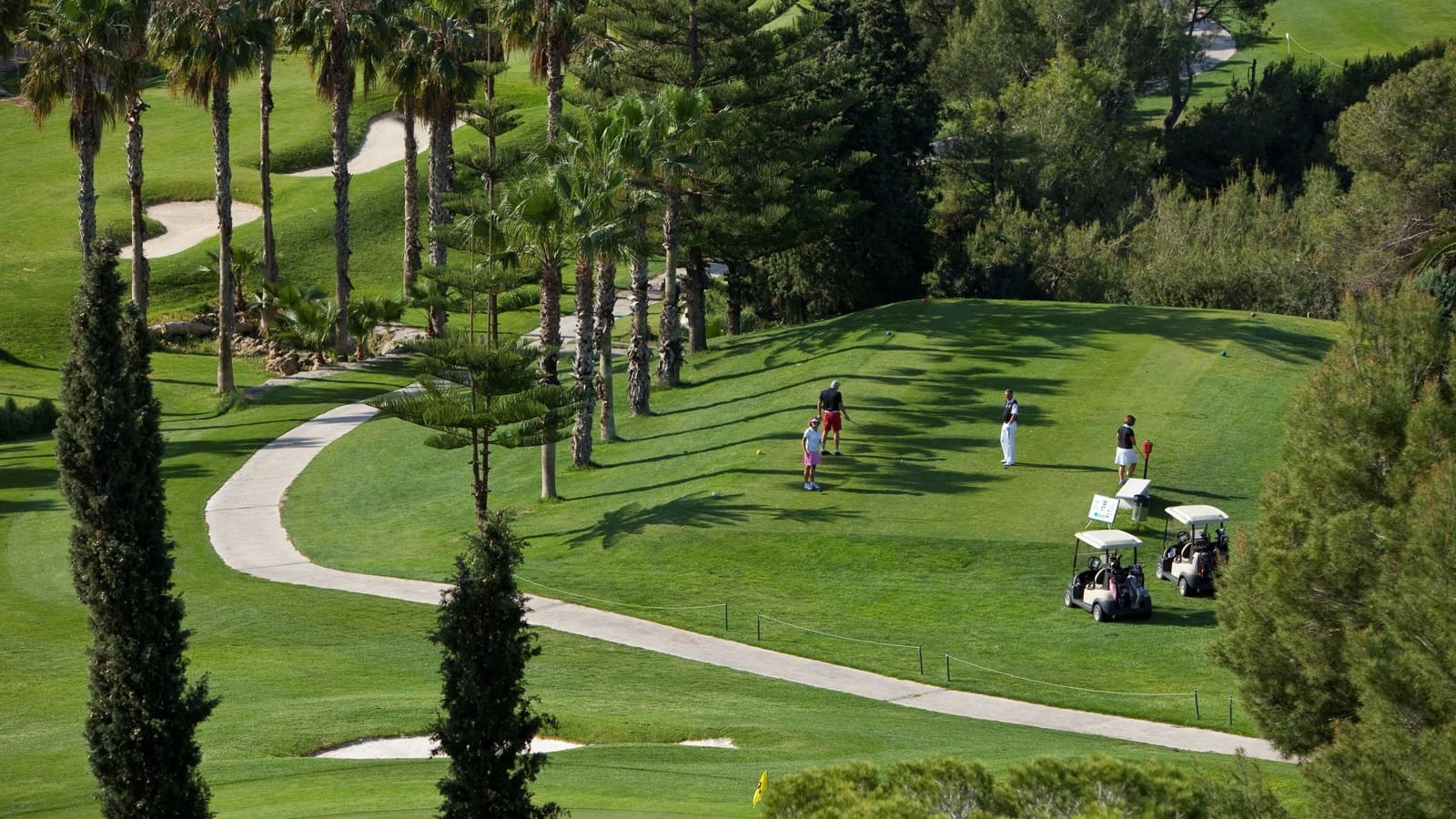 Bungalow de 2 habitaciones en Orihuela Costa en venta con piscina - 212.350 € (Ref: 9657856)