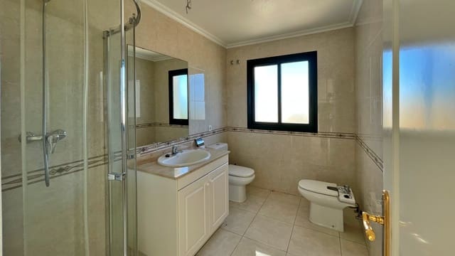 Apartamento de 2 habitaciones en Lomas de Campoamor - Las Ramblas, Orihuela en venta con piscina - 238.000 € (Ref: 9657857)