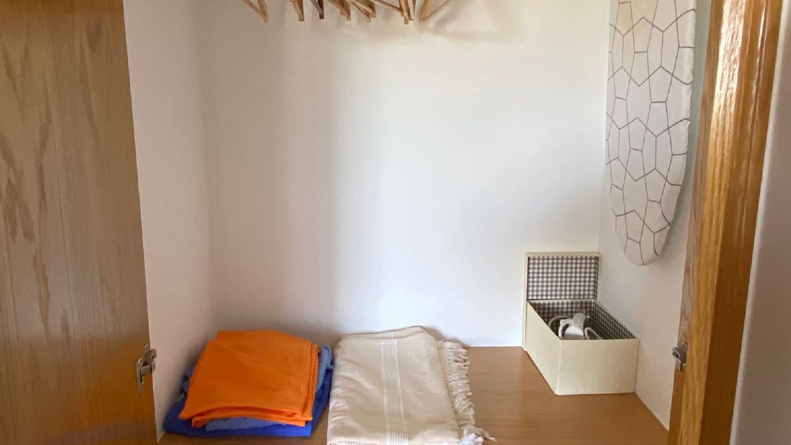 1 bedroom Beach Apartment for holiday rental in Orihuela Costa with pool - € 400 (Ref: 9826015)