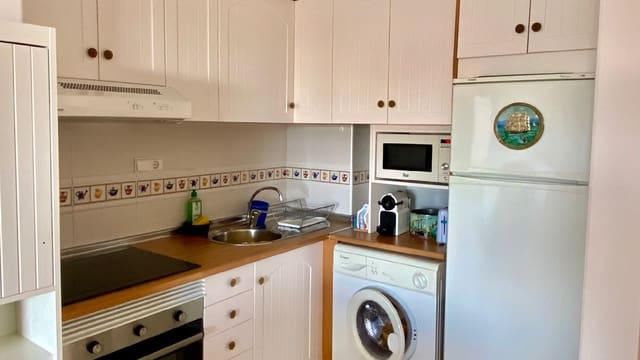 1 bedroom Beach Apartment for holiday rental in Aguamarina, Orihuela with pool - € 400 (Ref: 9826015)