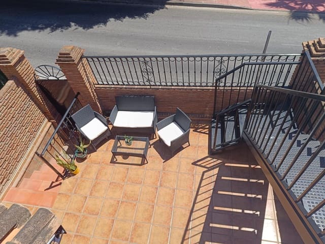 3 soveværelse Rækkehus til salg i Zona Centro Comercial Torrequebrada, Benalmádena med swimmingpool garage - € 350.000 (Ref: 9165766)