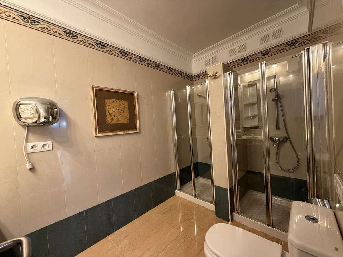 Appartement de 2 chambres à louer à Puerto del Carmen avec piscine - 1 400 € (Ref: 10006134)